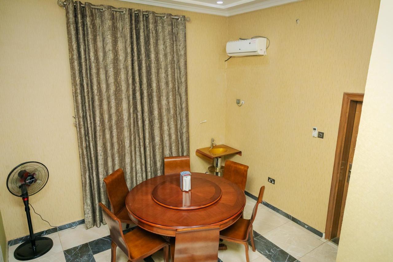 Akingston Residence Ibadan Extérieur photo