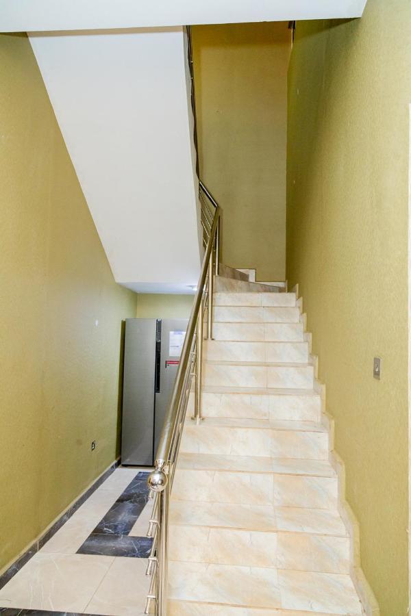 Akingston Residence Ibadan Extérieur photo